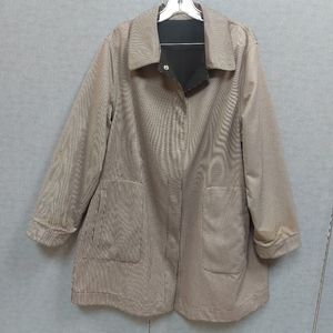 Liz Claiborne Vintage Fashionable Pattern Fall Jacket Lightweight